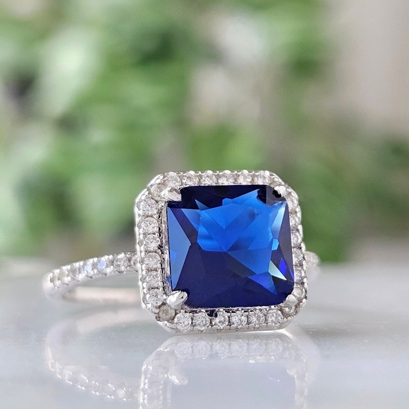 Cushion Cut Square Blue Sapphire ring, 925 Sterling Silver Charmed Aroma - Picture 7 of 7